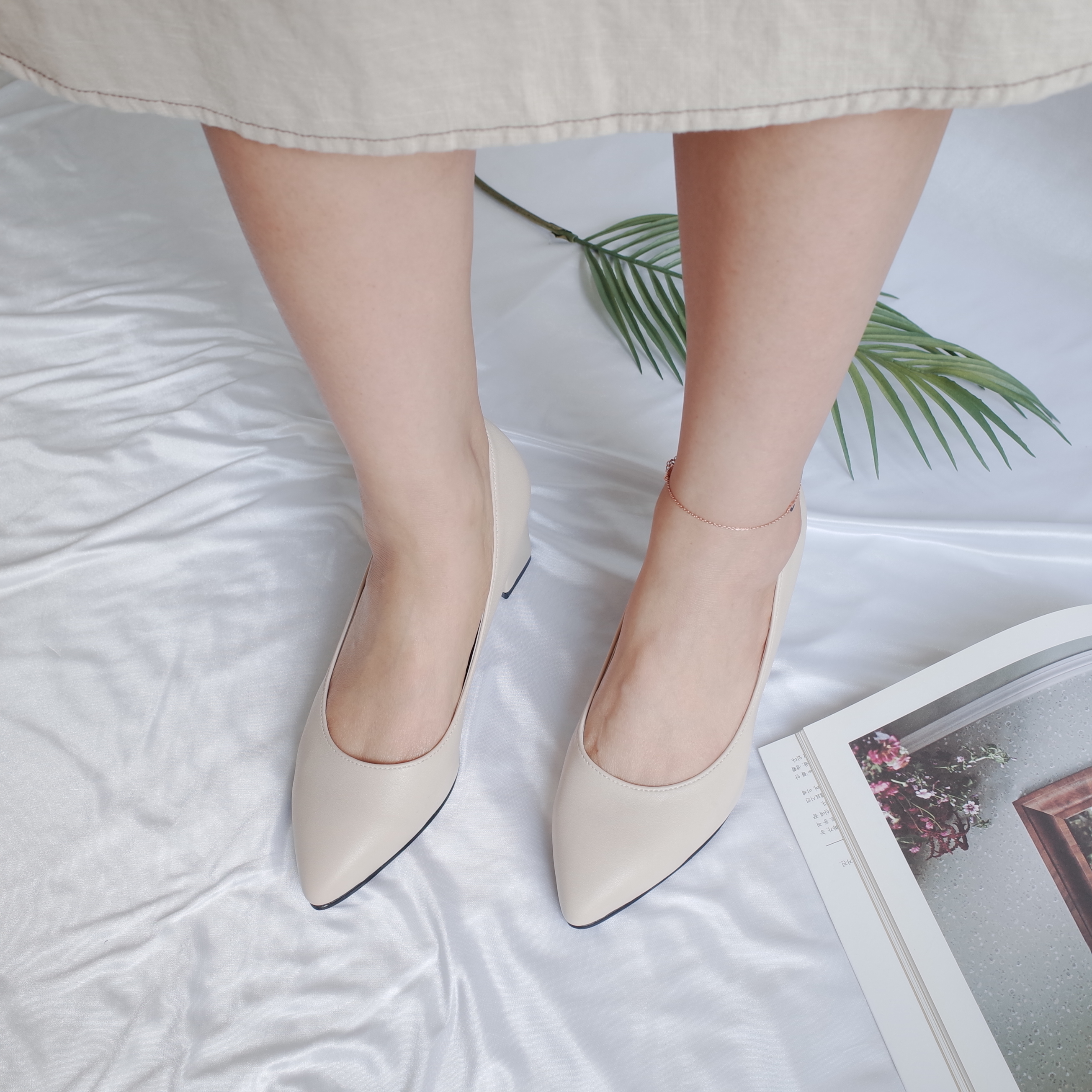 <b><p>Korean 6cm Sletto The Midd Hl pump Pointed</p></b><b><p>韓国語 6センチメートル スティレット 厚底 ミドルヒール パンプス 最高の鼻 Liuling_2</p></b><br /><br /><p align='center'>