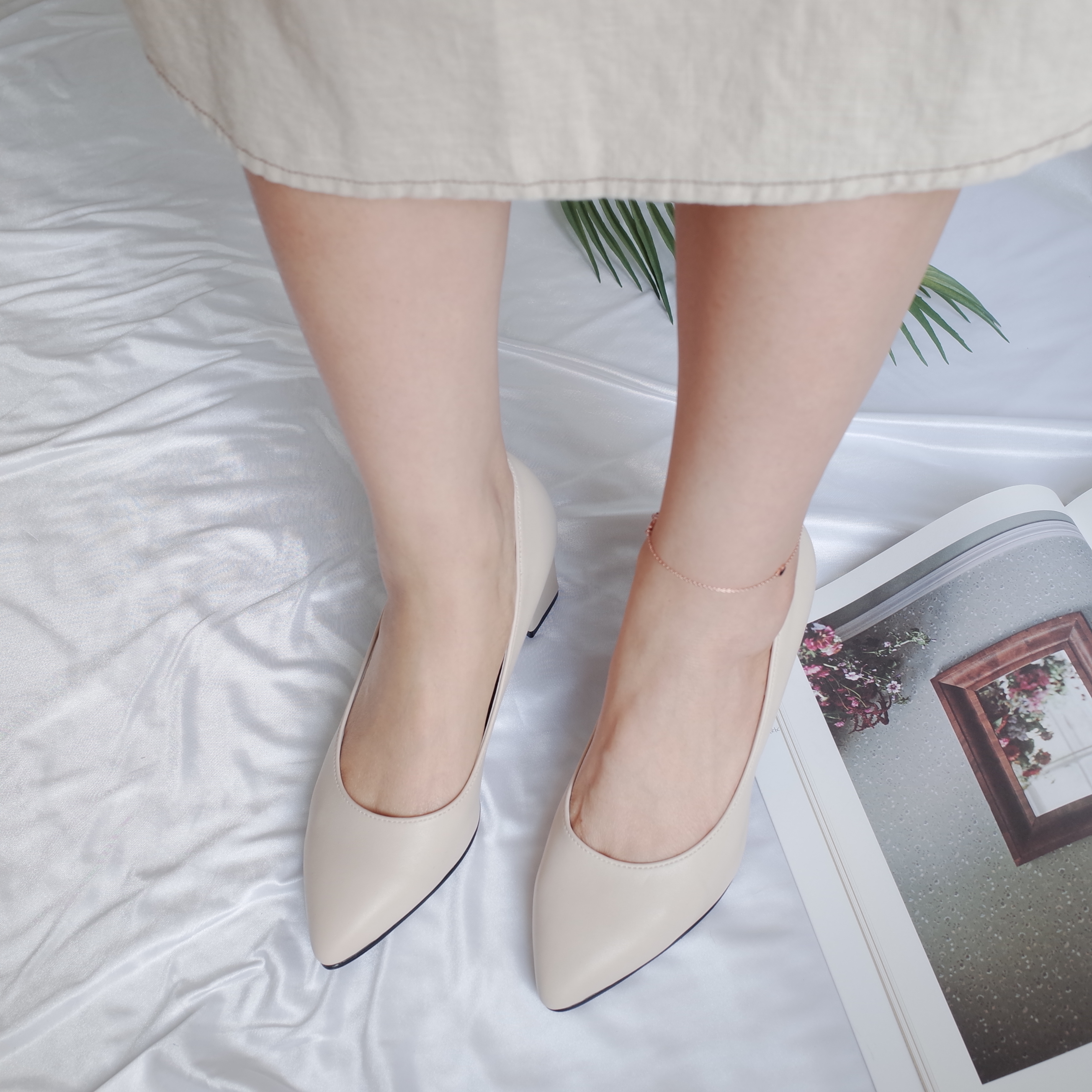 <b><p>Korean 6cm Sletto The Midd Hl pump Pointed</p></b><b><p>韓国語 6センチメートル スティレット 厚底 ミドルヒール パンプス 最高の鼻 Liuling_2</p></b><br /><br /><p align='center'>