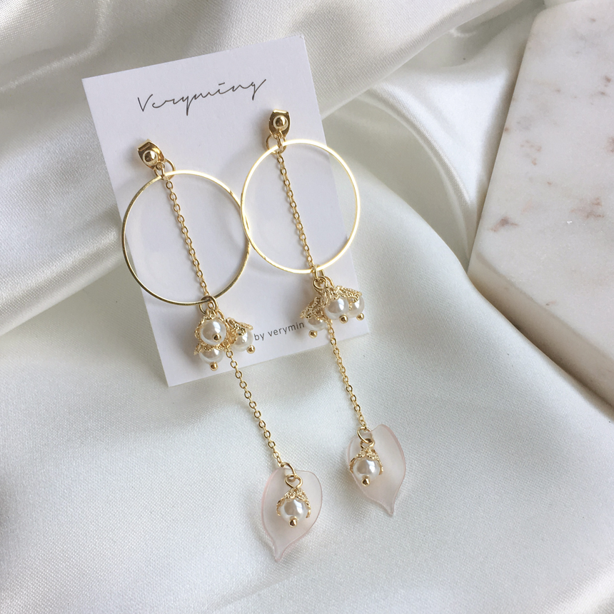 <b><p>1+1 Pearl Drop ring collection set Anque</p></b><b><p>1 + 真珠 ドロップ イヤリング コレクション セット アンティーク オンバル</p></b><br /><br /><p align='center'>