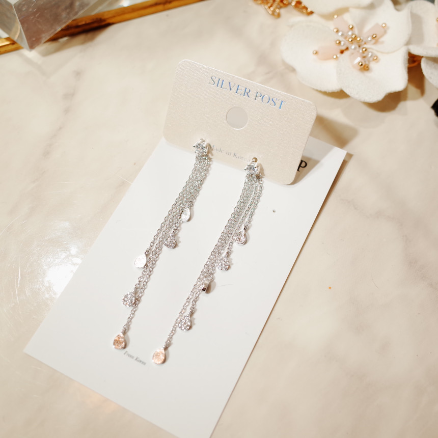 <b><p>water drop Cubic earring</p></b><b><p>水滴 ドロップ キュービック イヤリング</p></b><br /><br /><p align='center'>