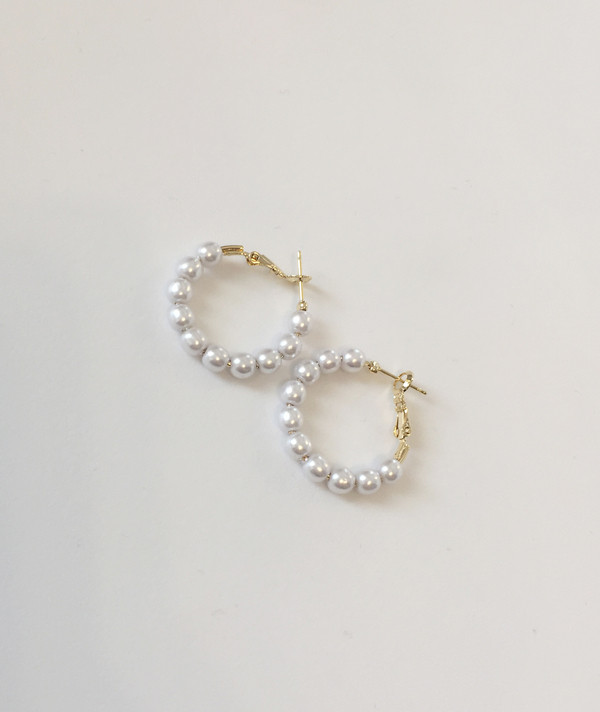 <b><p>Pearl Ring Ers 1523 Simple Unique Outwd look</p></b><b><p>パールリングピアス 1523 シンプルユニーク 外出ルックコーディネート ラブリー</p></b><br /><br /><p align='center'>