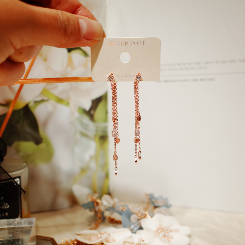 <b><p>water drop Cubic earring</p></b><b><p>水滴 ドロップ キュービック イヤリング</p></b><br /><br /><p align='center'>