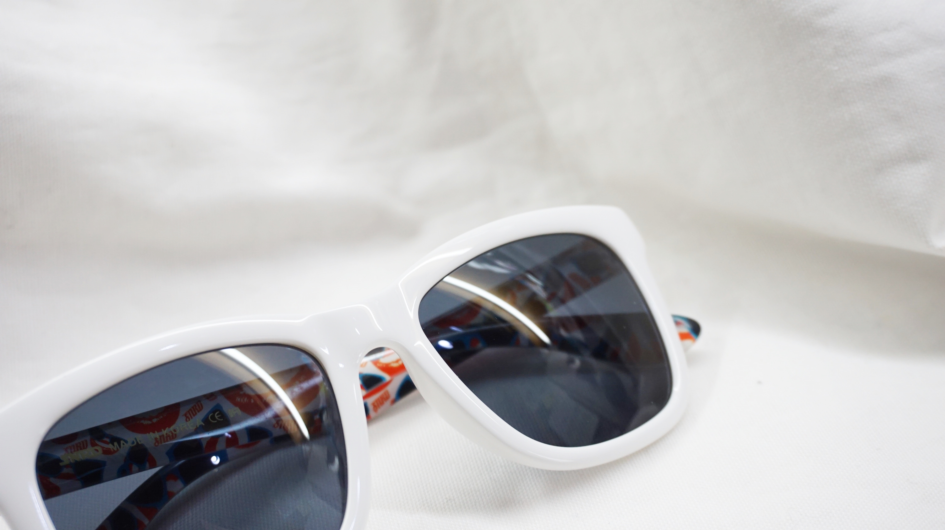 <b><p>SNRD sunglasses light Sporty Kean</p></b><b><p>SNRDサングラス 軽い スポーティーな 韓国語</p></b><br /><br /><p align='center'>