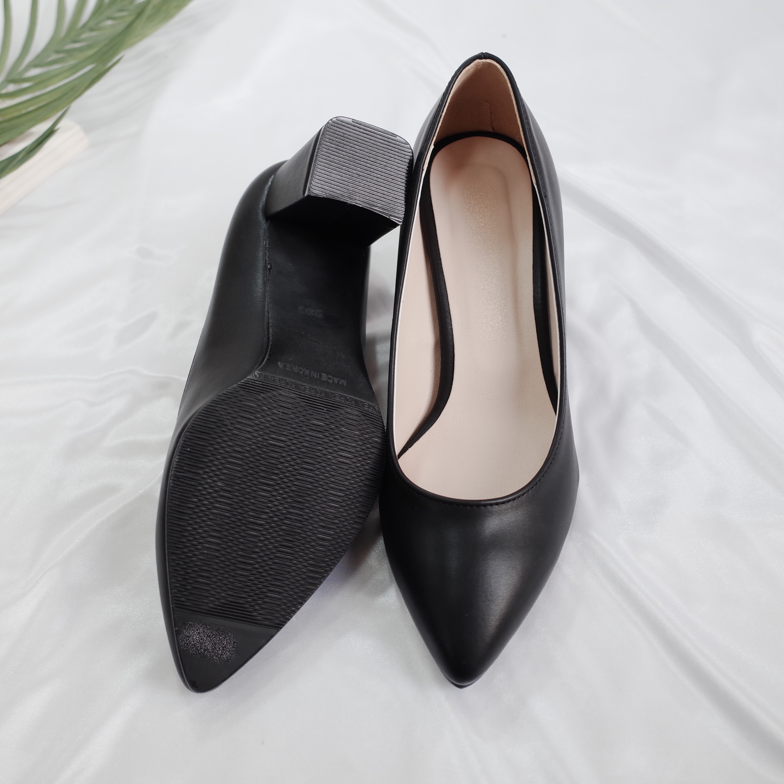 <b><p>Korean 6cm Sletto The Midd Hl pump Pointed</p></b><b><p>韓国語 6センチメートル スティレット 厚底 ミドルヒール パンプス 最高の鼻 Liuling_2</p></b><br /><br /><p align='center'>