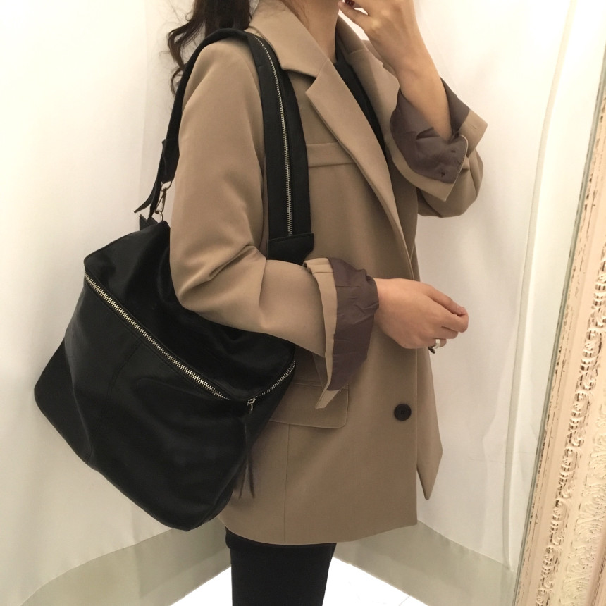 <b><p>Zip Up Daily Bag Modern Look Crdination Advanced</p></b><b><p>ジッパーデイリーバックモダンルックコーディネート高級カジュアルバック結婚式女性のショルダーバッグクロ</p></b><br /><br /><p align='center'>