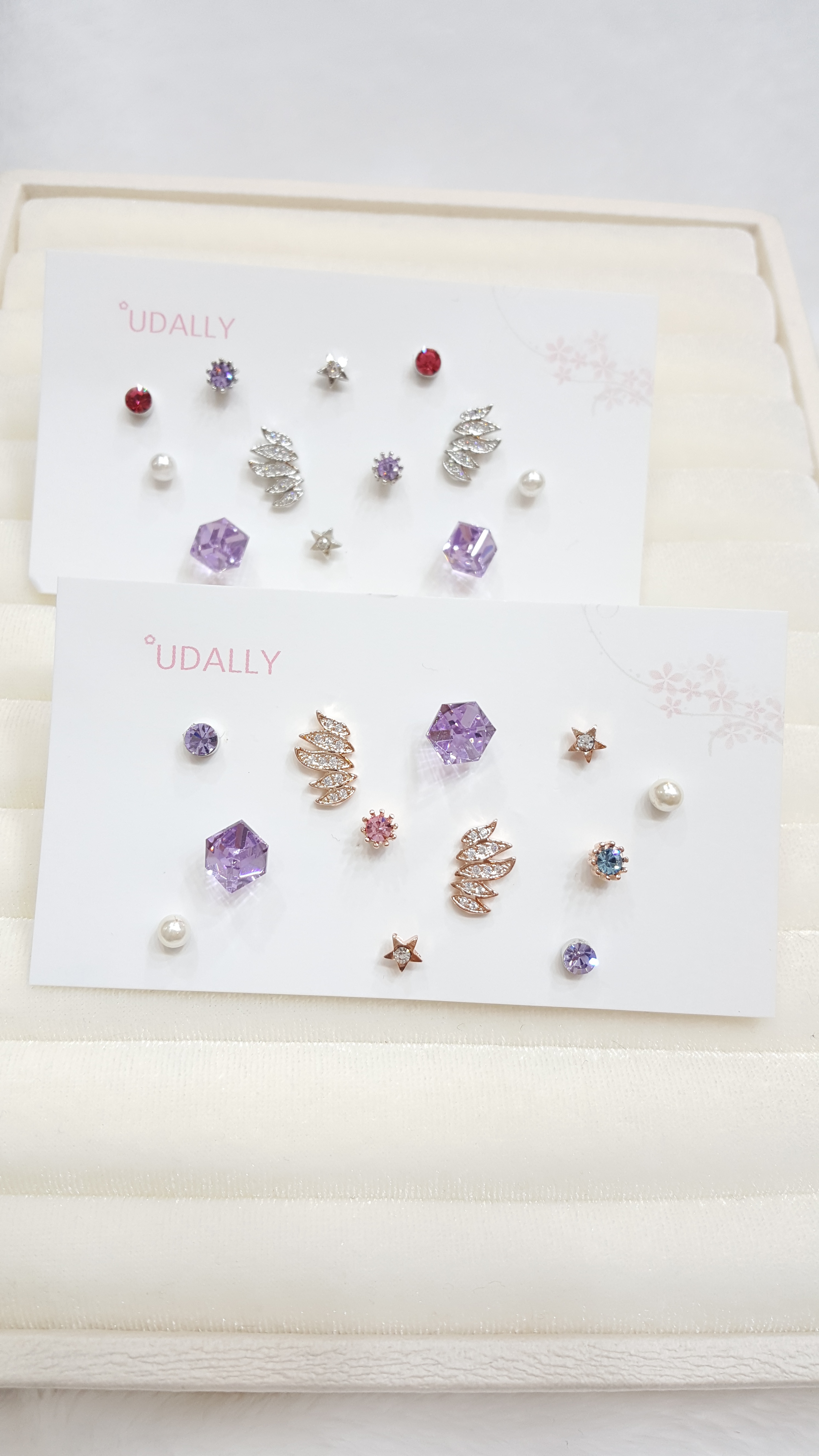 <b><p>wing Look at the lavender. Sisfactory Easy</p></b><b><p>翼 ラベンダー紫 満足のいく 愛ウム 簡単スタイル 清純イヤリング デートルック</p></b><br /><br /><p align='center'>