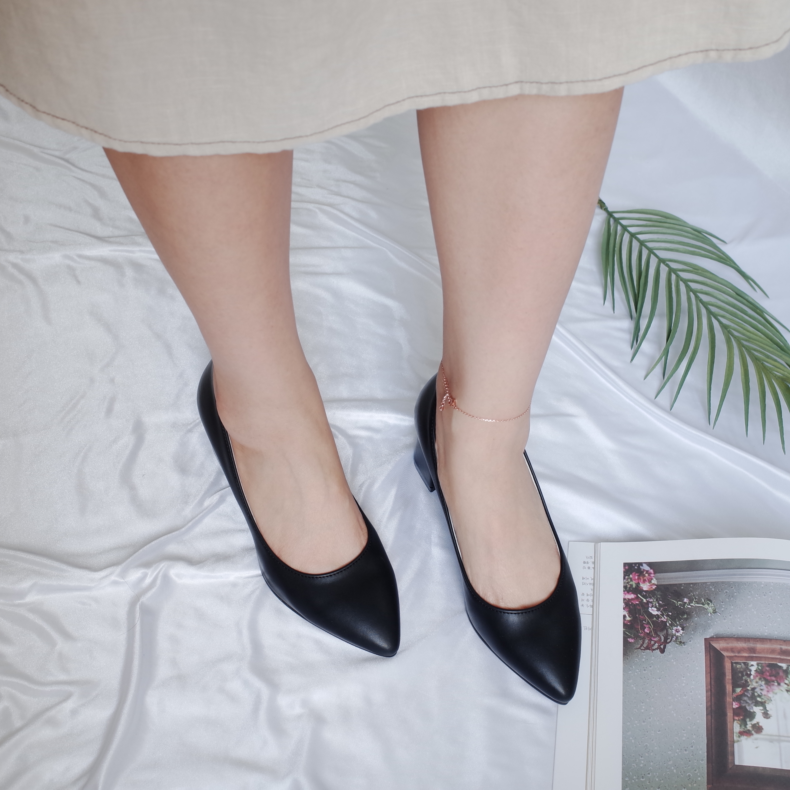 <b><p>Korean 6cm Sletto The Midd Hl pump Pointed</p></b><b><p>韓国語 6センチメートル スティレット 厚底 ミドルヒール パンプス 最高の鼻 Liuling_2</p></b><br /><br /><p align='center'>