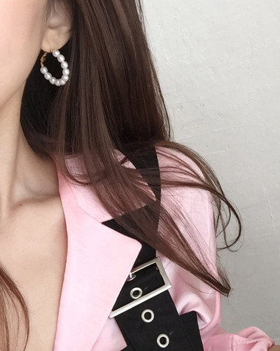 <b><p>Pearl Ring Ers 1523 Simple Unique Outwd look</p></b><b><p>パールリングピアス 1523 シンプルユニーク 外出ルックコーディネート ラブリー</p></b><br /><br /><p align='center'>