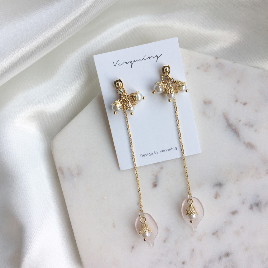 <b><p>1+1 Pearl Drop ring collection set Anque</p></b><b><p>1 + 真珠 ドロップ イヤリング コレクション セット アンティーク オンバル</p></b><br /><br /><p align='center'>