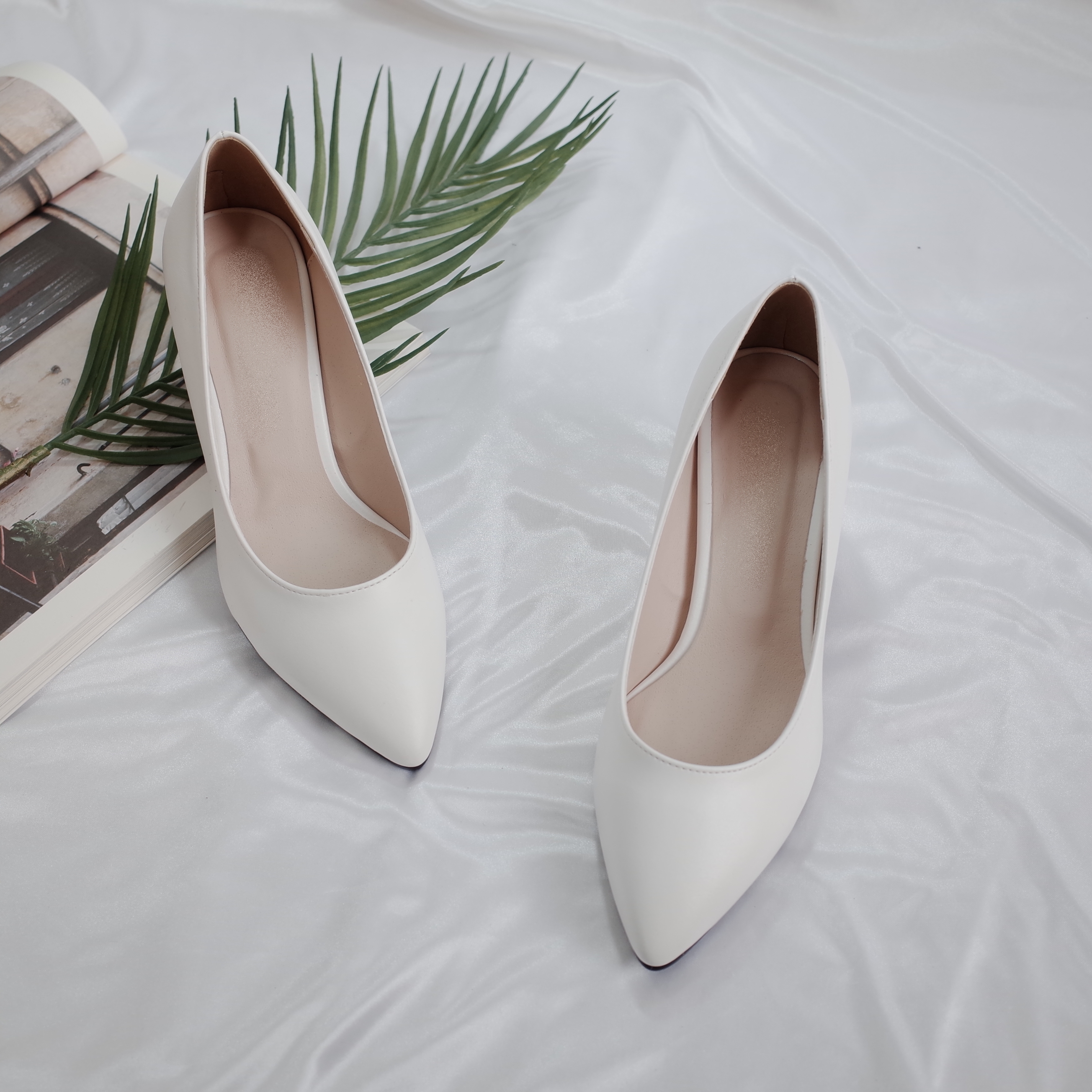 <b><p>Korean 6cm Sletto The Midd Hl pump Pointed</p></b><b><p>韓国語 6センチメートル スティレット 厚底 ミドルヒール パンプス 最高の鼻 Liuling_2</p></b><br /><br /><p align='center'>