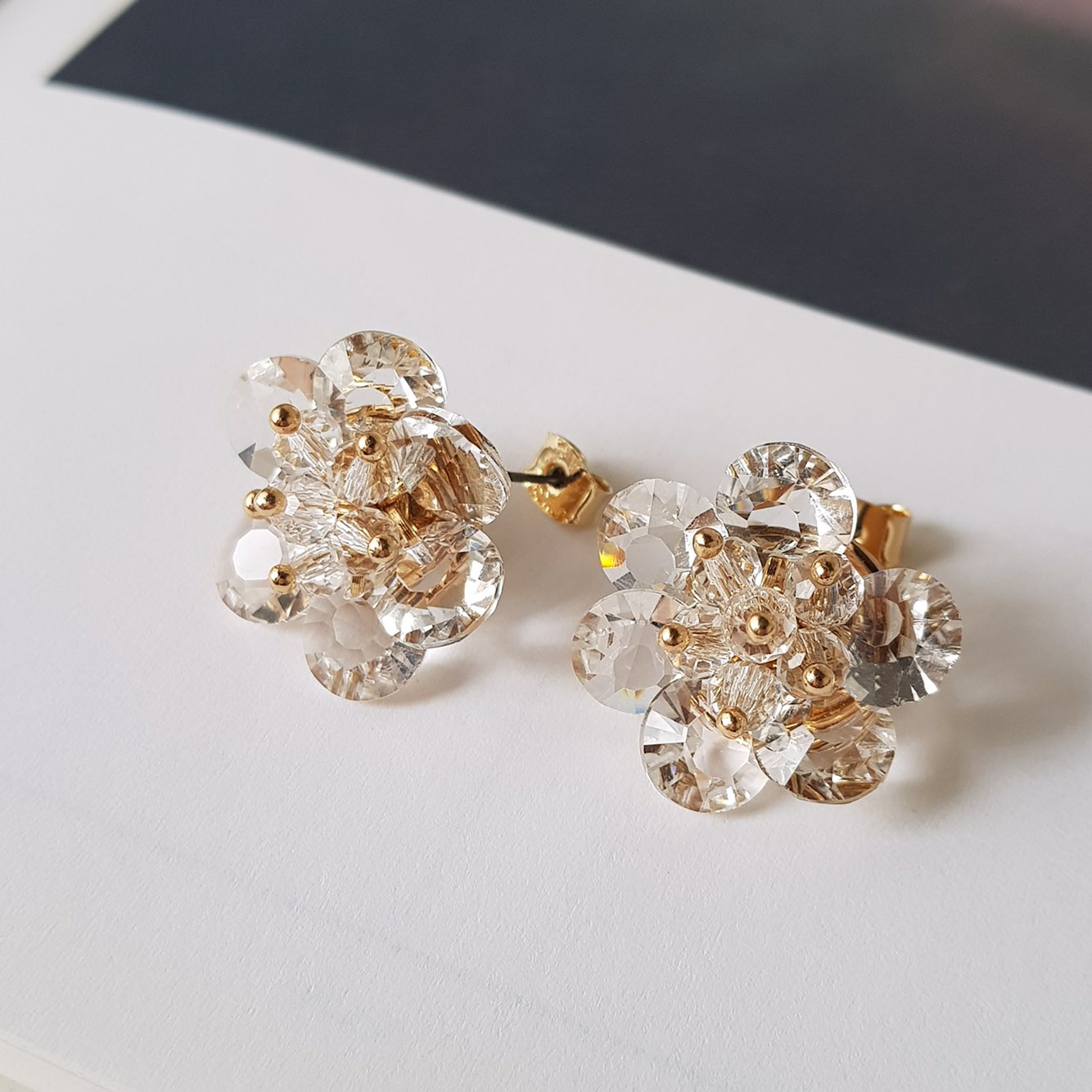 <b><p>JOY COLLECTION Mourning spr Flower Bl earr</p></b><b><p>喜び コレクション 無排 春 花 ブリンブリン イヤグ ドロップ フラワー デイリー</p></b><br /><br /><p align='center'>