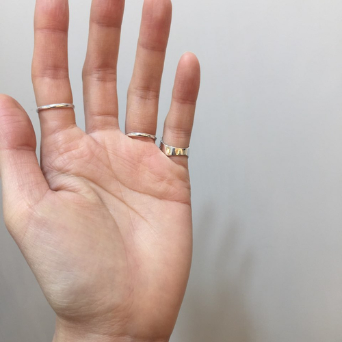 <b><p>Silver 925 6 lines Rg of Ari Woman pat pot</p></b><b><p>シルバー925 6行 エキリング ヨジャウン 油絵 ポイント 女性</p></b><br /><br /><p align='center'>