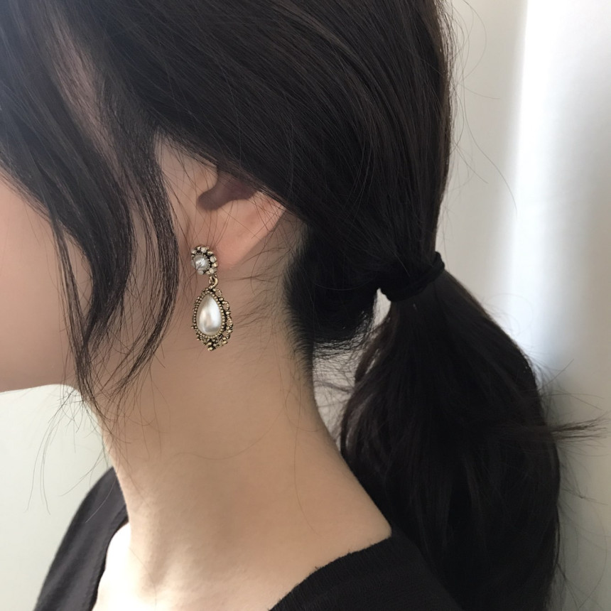 <b><p>Possible eaves Tab Cubic Prl Antique Drop</p></b><b><p>グィチ可能 タブ キュービック真珠 アンティーク ドロップ イヤリング 5色 フェミニンな感性ムード</p></b><br /><br /><p align='center'>