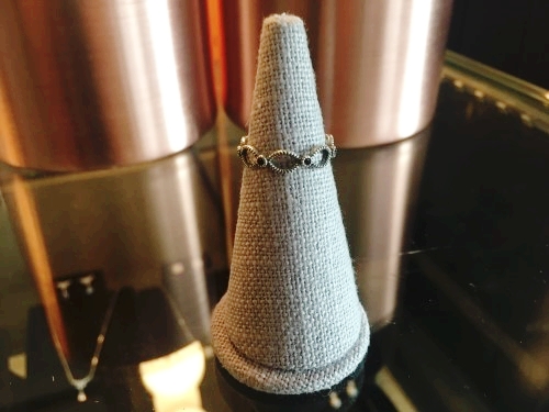 <b><p>silver wa Cubic ring 925 Accessoes Woman</p></b><b><p>シルバー 波 キュービック リング 925 アクセサリー 女性 シンプル ブラ デイ</p></b><br /><br /><p align='center'>