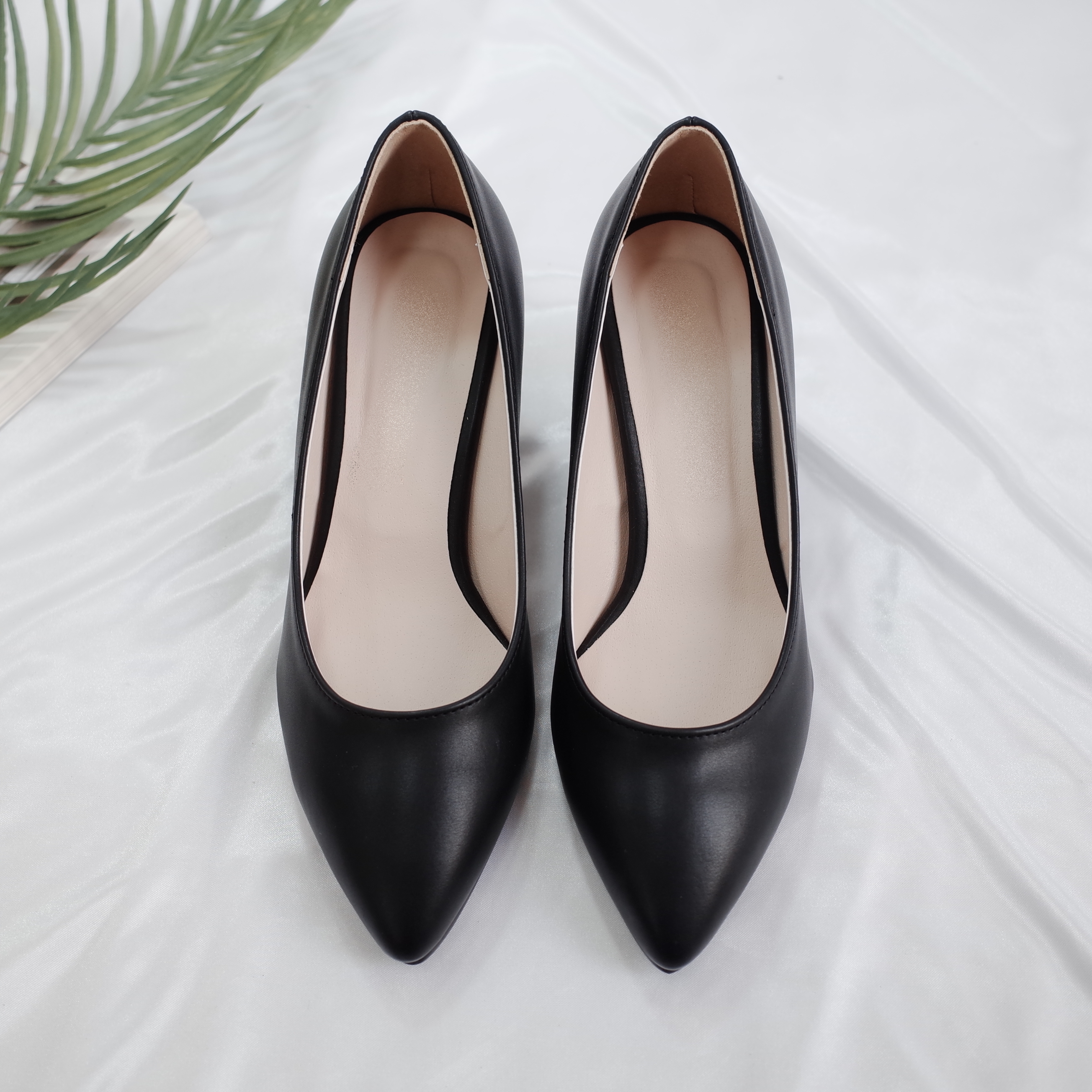 <b><p>Korean 6cm Sletto The Midd Hl pump Pointed</p></b><b><p>韓国語 6センチメートル スティレット 厚底 ミドルヒール パンプス 最高の鼻 Liuling_2</p></b><br /><br /><p align='center'>