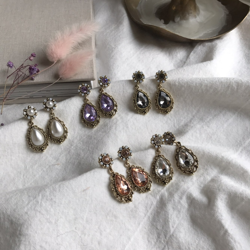 <b><p>Possible eaves Tab Cubic Prl Antique Drop</p></b><b><p>グィチ可能 タブ キュービック真珠 アンティーク ドロップ イヤリング 5色 フェミニンな感性ムード</p></b><br /><br /><p align='center'>