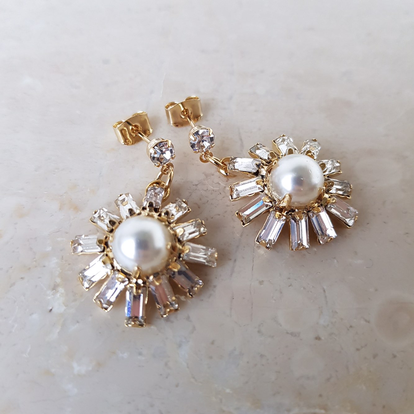 <b><p>JOY COLLECTION Mourning spr Flower Bl earr</p></b><b><p>喜び コレクション 無排 春 花 ブリンブリン イヤグ ドロップ フラワー デイリー</p></b><br /><br /><p align='center'>