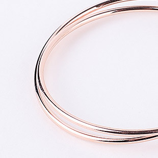 <b><p>Sina cross open rg ear Look-Ahd Crdtion Casual</p></b><b><p>品川 クロス オープン リング イヤ 出勤ルックコーディネート カジュアルな スタイリッシュ</p></b><br /><br /><p align='center'>