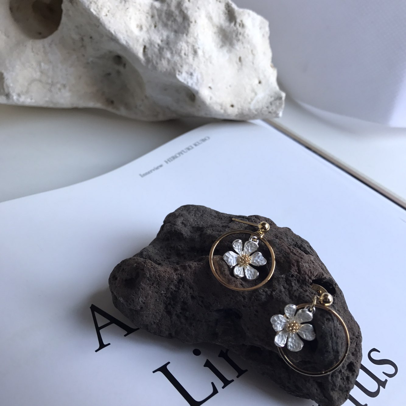 <b><p>JOY COLLECTION Mourning spr Flower Bl earr</p></b><b><p>喜び コレクション 無排 春 花 ブリンブリン イヤグ ドロップ フラワー デイリー</p></b><br /><br /><p align='center'>