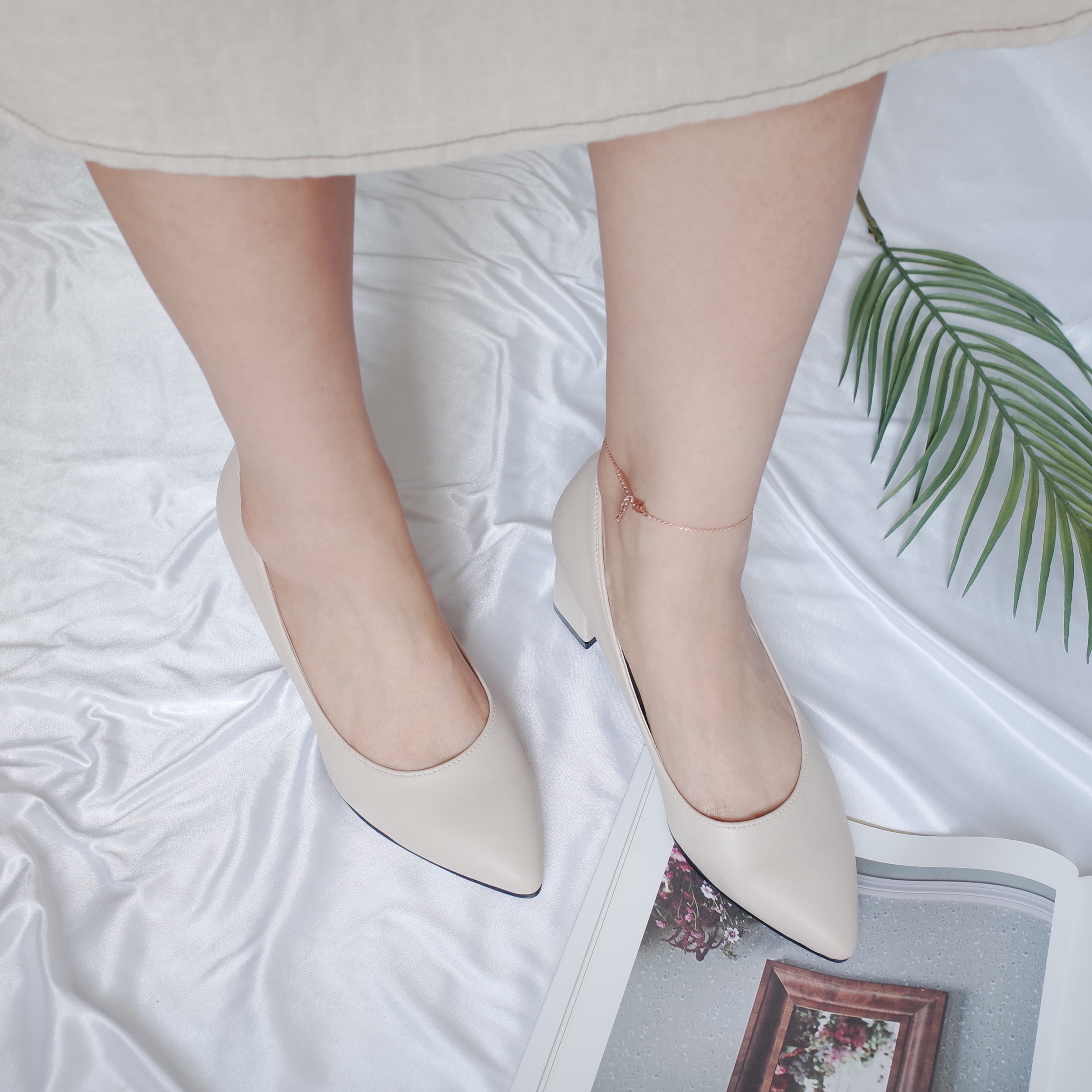 <b><p>Korean 6cm Sletto The Midd Hl pump Pointed</p></b><b><p>韓国語 6センチメートル スティレット 厚底 ミドルヒール パンプス 最高の鼻 Liuling_2</p></b><br /><br /><p align='center'>