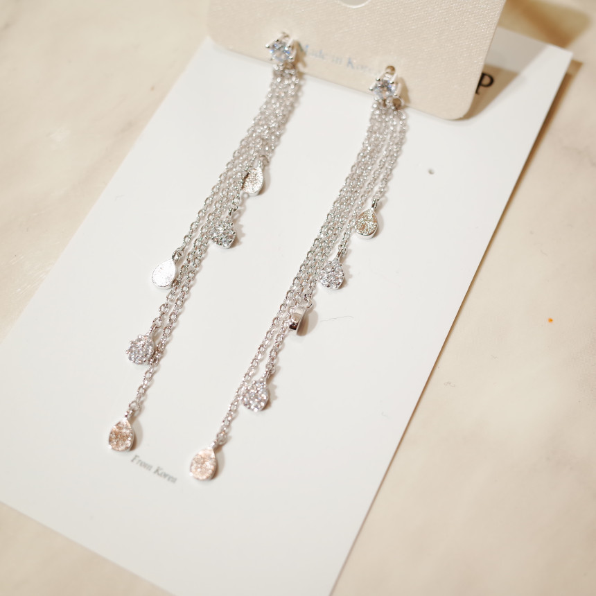 <b><p>water drop Cubic earring</p></b><b><p>水滴 ドロップ キュービック イヤリング</p></b><br /><br /><p align='center'>