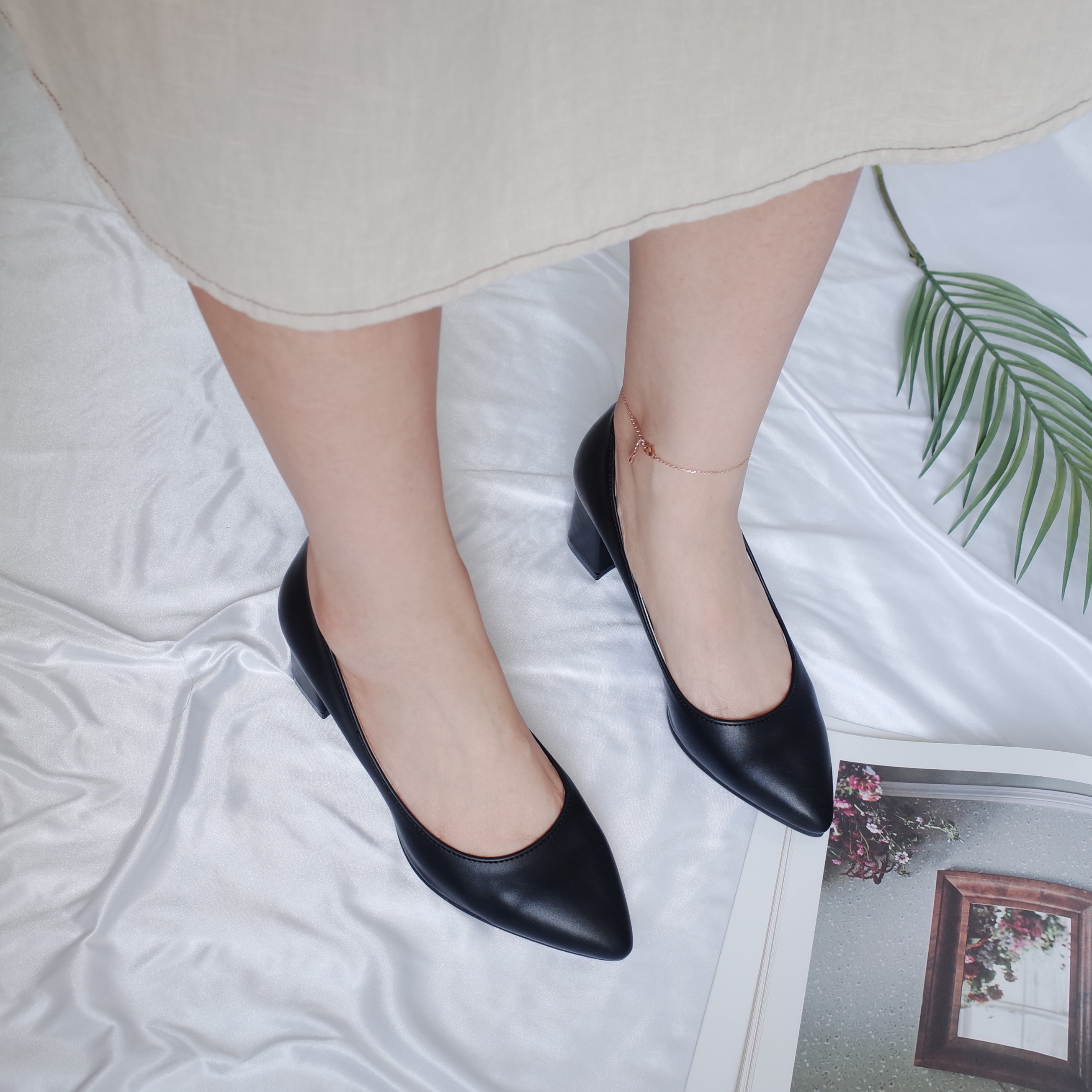 <b><p>Korean 6cm Sletto The Midd Hl pump Pointed</p></b><b><p>韓国語 6センチメートル スティレット 厚底 ミドルヒール パンプス 最高の鼻 Liuling_2</p></b><br /><br /><p align='center'>