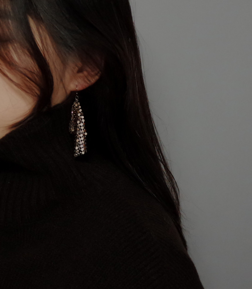 <b><p>NO103 Mesh pickle Three-dimensional earrings</p></b><b><p>NO103 メッシュさらさら 立体的なイヤリング スタイリな シックな ユニーデザイン</p></b><br /><br /><p align='center'>