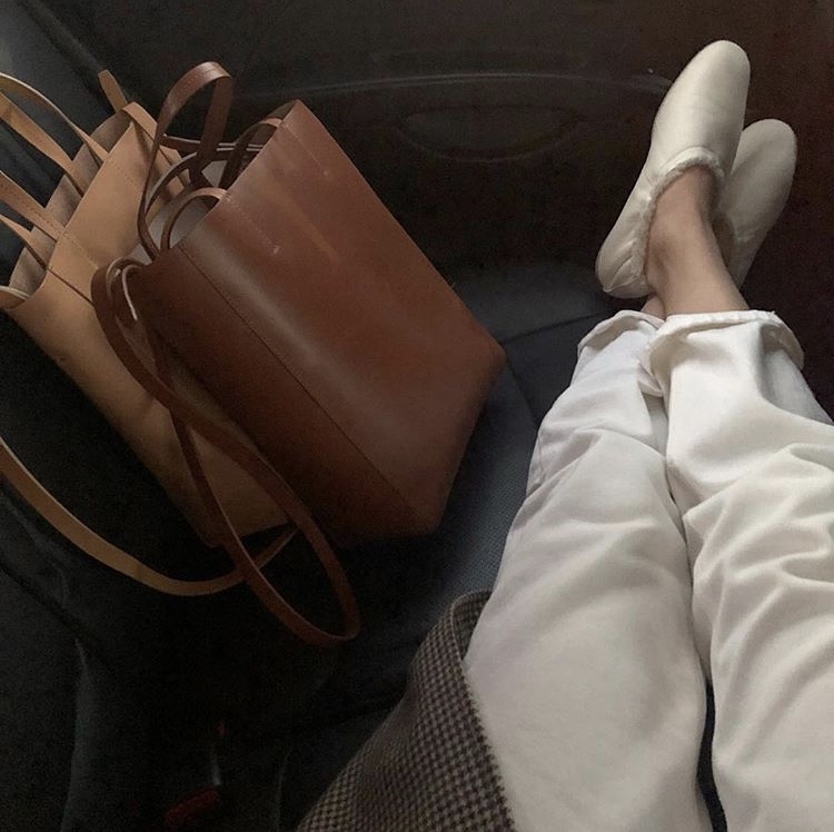 <b><p>Flat Base ket ck Briefc New Scrch Bottled</p></b><b><p>フラットベースバスケットバックスバッグスベクス身上スクロールトートバックスショルダーバッグplatb</p></b><br /><br /><p align='center'>