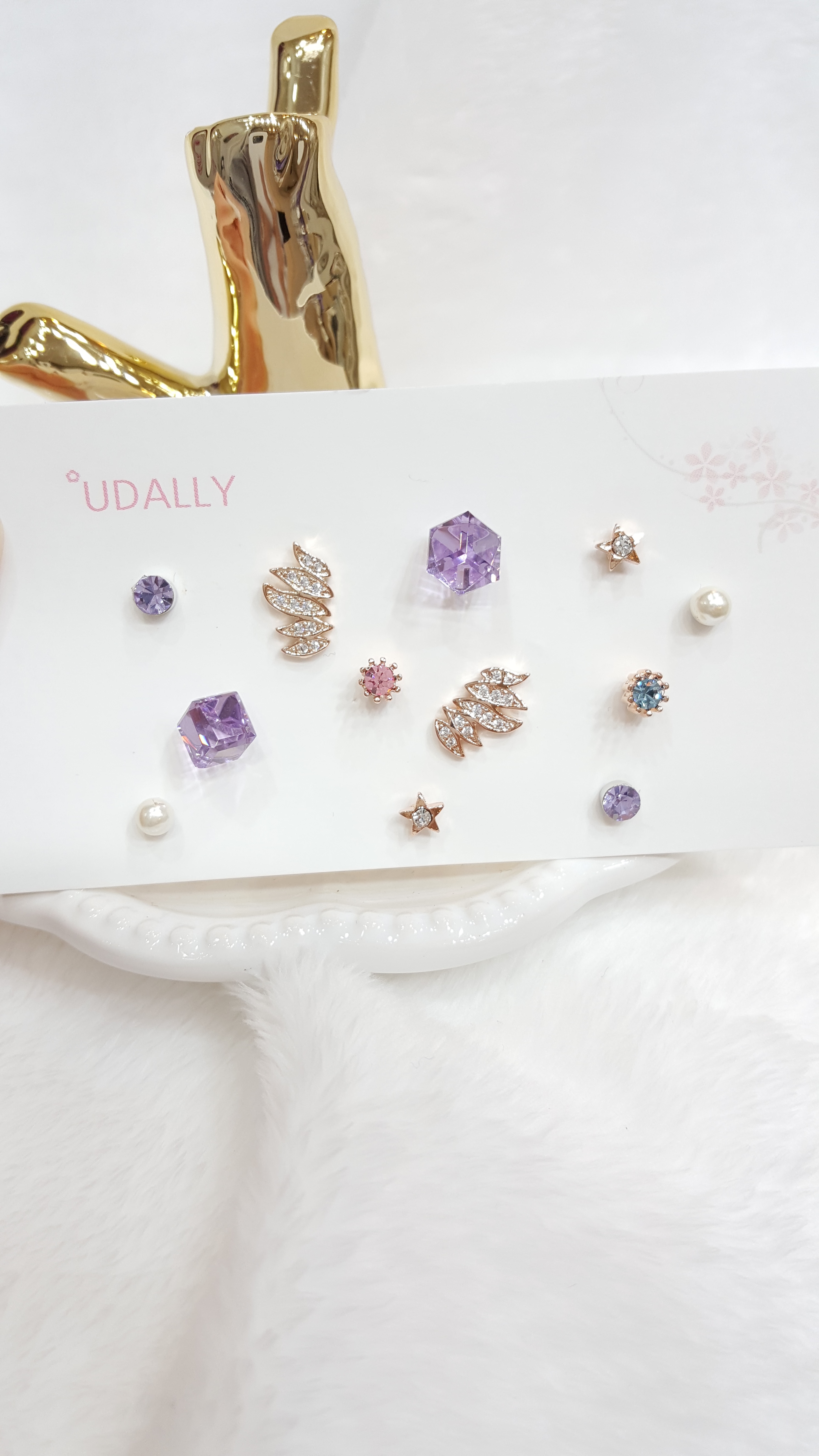 <b><p>wing Look at the lavender. Sisfactory Easy</p></b><b><p>翼 ラベンダー紫 満足のいく 愛ウム 簡単スタイル 清純イヤリング デートルック</p></b><br /><br /><p align='center'>