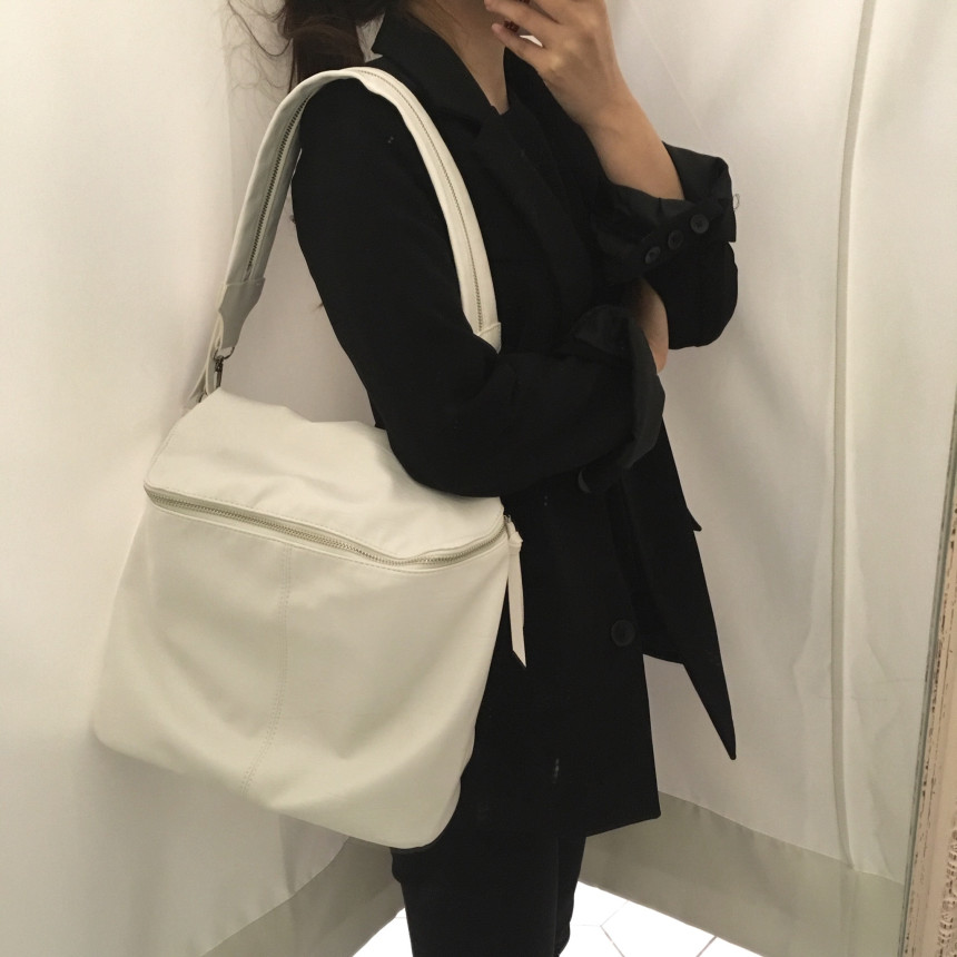 <b><p>Zip Up Daily Bag Modern Look Crdination Advanced</p></b><b><p>ジッパーデイリーバックモダンルックコーディネート高級カジュアルバック結婚式女性のショルダーバッグクロ</p></b><br /><br /><p align='center'>