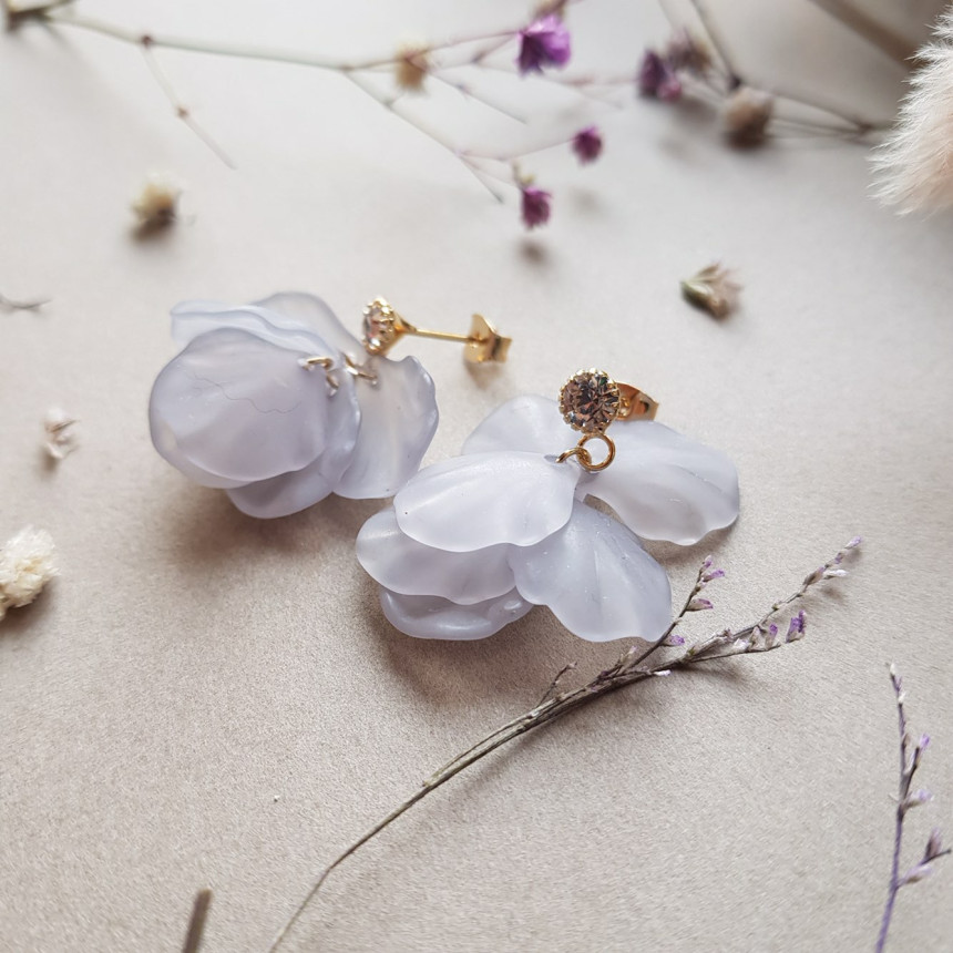 <b><p>Judy Cubic Petaloma Ha Drop Earrings 5cor</p></b><b><p>ジュディ キュービック 花びらホマイカ ドロップイヤリング 5色 女性コーネート</p></b><br /><br /><p align='center'>