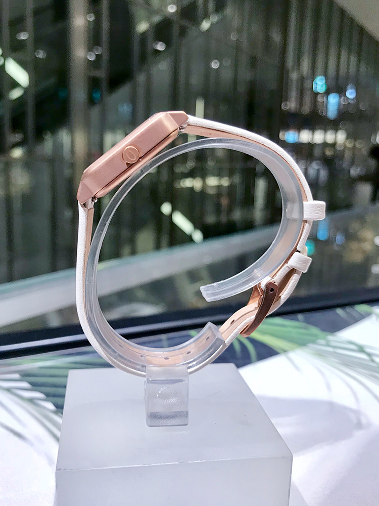 <b><p>CARVEN advanced CV609-RWH R.IV Women's</p></b><b><p>カーヴェン 高度 CV609-RWH R.IV レディース時計 20代 ポイントサイクル良い</p></b><br /><br /><p align='center'>