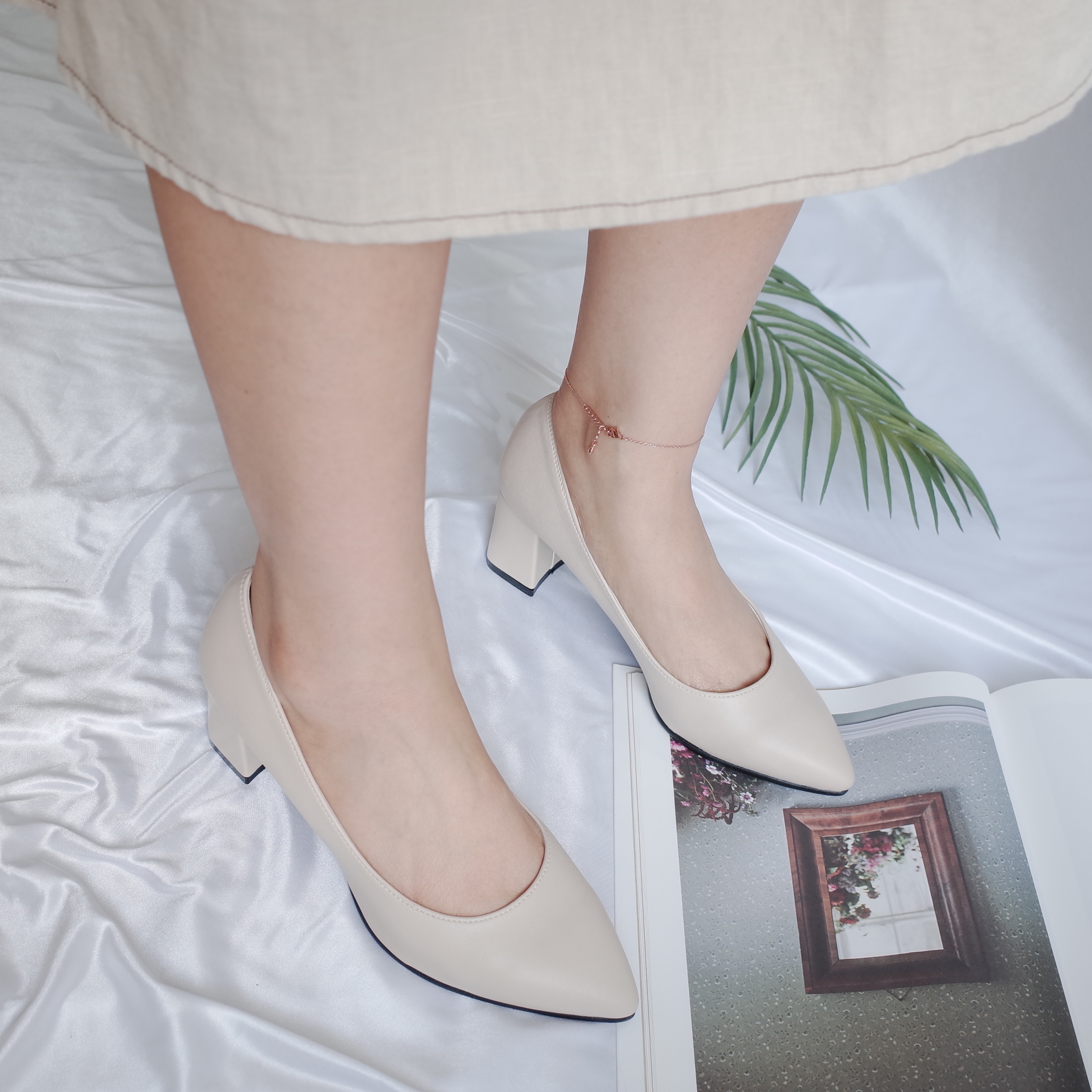 <b><p>Korean 6cm Sletto The Midd Hl pump Pointed</p></b><b><p>韓国語 6センチメートル スティレット 厚底 ミドルヒール パンプス 最高の鼻 Liuling_2</p></b><br /><br /><p align='center'>