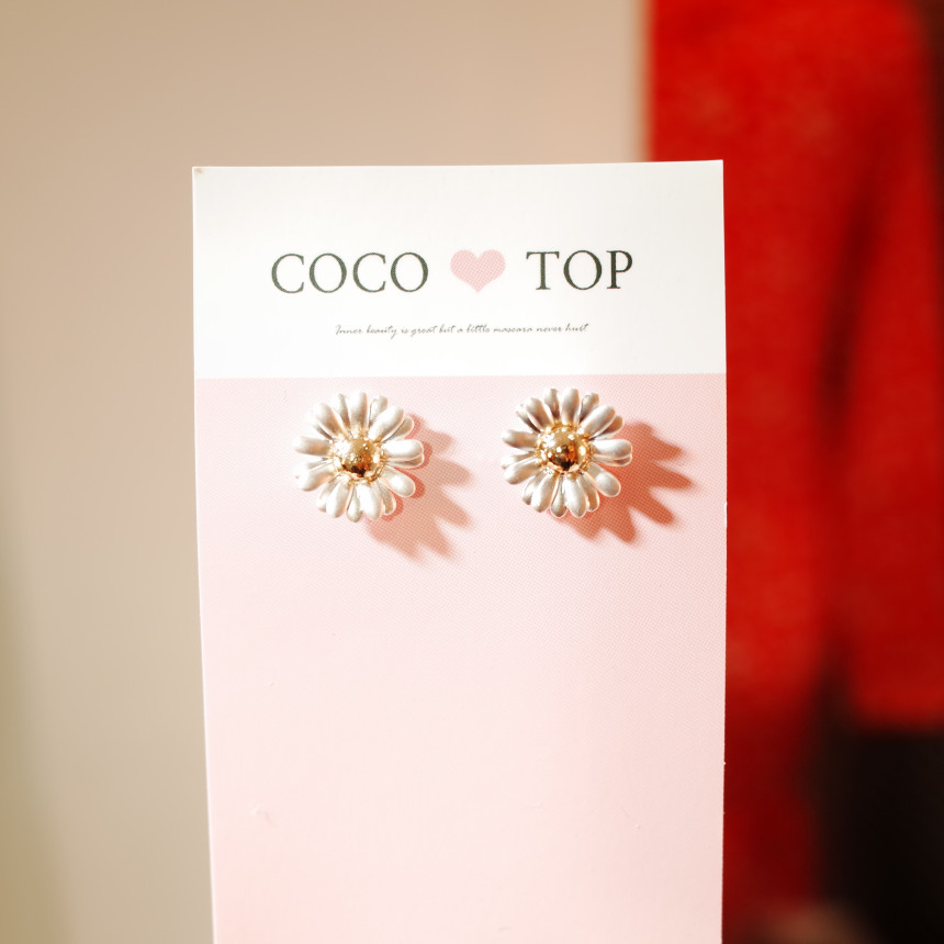 <b><p>Positive Davy spring Flower ear</p></b><b><p>肯定 デイビー 春 花 イヤリング</p></b><br /><br /><p align='center'>