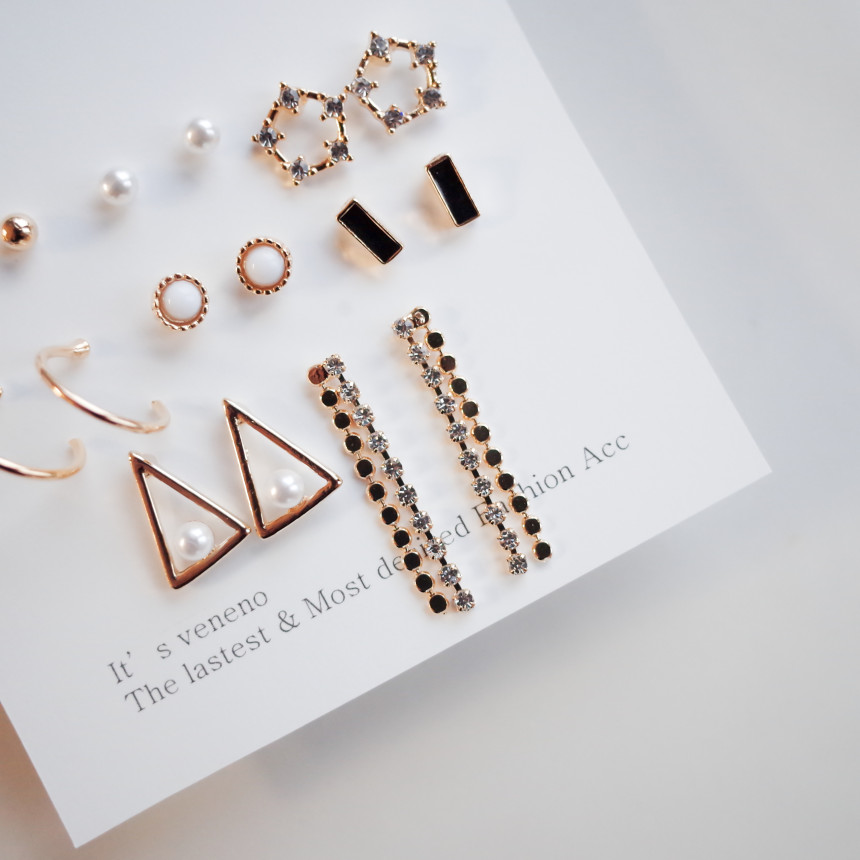 <b><p>16SET Princess earg Stylish Luxuous metal</p></b><b><p>16SET プリンセス イヤグ スタイリッシュな 高級感のある メタル モダンな</p></b><br /><br /><p align='center'>