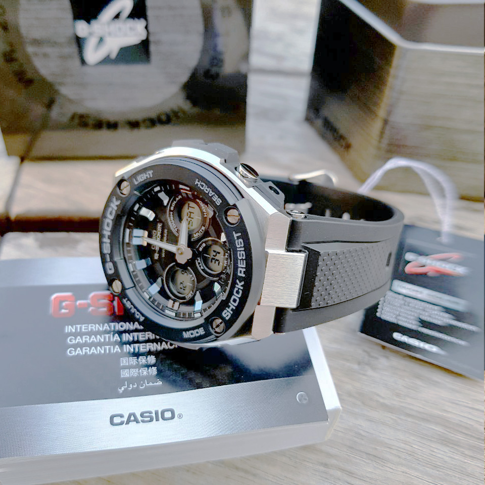 <b><p>Formal impt genuine Ji Steel GST-S300-1ADR</p></b><b><p>正規輸入純正 ジーショック 地スチール GST-S300-1ADR G1 G2 1％</p></b><br /><br /><p align='center'>