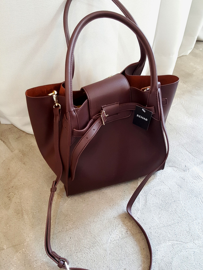 <b><p>Clooney twenties female younger Missy Lk</p></b><b><p>無排クルーニー20代の女性若いズームマミクロルックビッグバッグバケットバッグ外出ルックコーディネート</p></b><br /><br /><p align='center'>