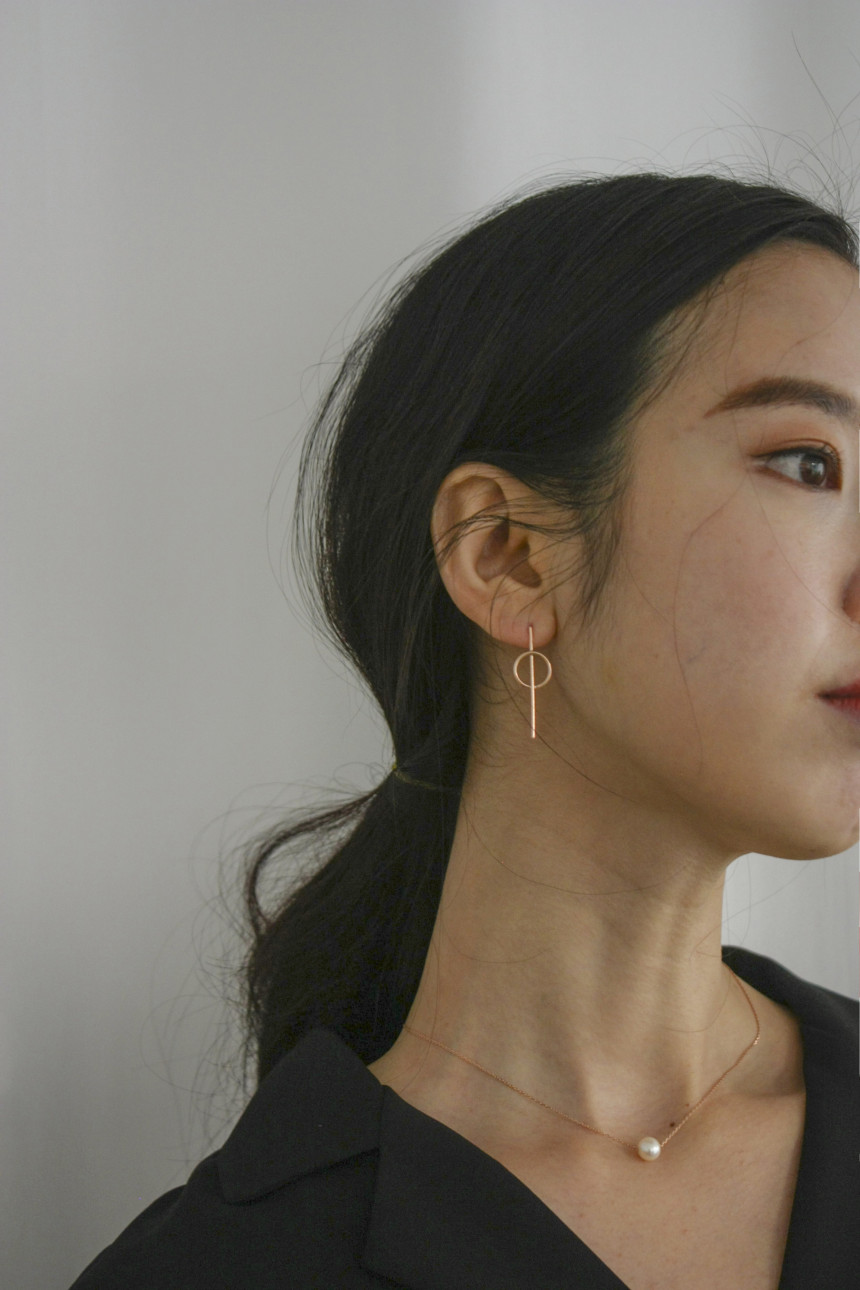 <b><p>point Drop Immobilization earrg Women their</p></b><b><p>ポイント ドロップ グムチム イヤリング 30代の女性 四季 モダンユニーク クラシックコーディネー</p></b><br /><br /><p align='center'>