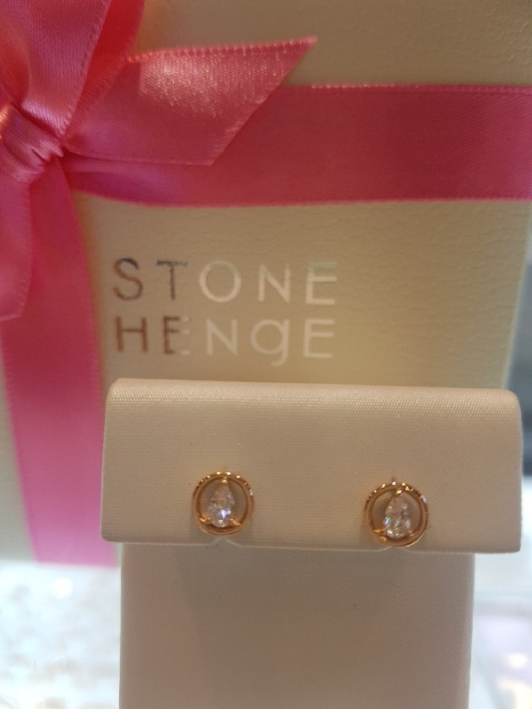 <b><p>Stonehenge Circular droplet eri T0987</p></b><b><p>ストーンヘンジ 円形水滴 イヤリング T0987</p></b><br /><br /><p align='center'>