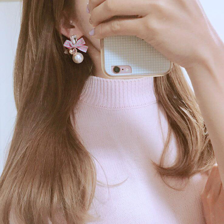 <b><p>Alsaan Ribbon earrings Good pot cycle Bl-bl</p></b><b><p>アルサタン リボンピアス ポイントサイクル良い ケバケバした ユニークアクセサリー</p></b><br /><br /><p align='center'>