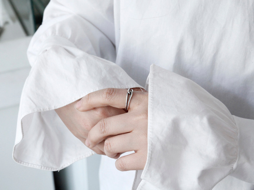 <b><p>knot ring Me unique you Layered word 925</p></b><b><p>結び目 リング マイン 特異な 子 重ね着 指 一言 925 純銀製 シンプル フェミニンスタイル</p></b><br /><br /><p align='center'>