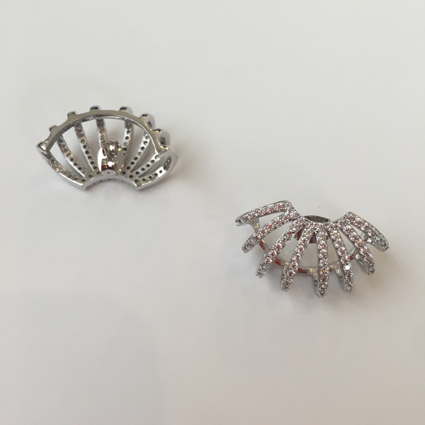 <b><p>!! Order rush Misty Kim Nam-ju sector fm</p></b><b><p>!! 注文殺到 ミスティ キム・ナムジュ 扇形 芸能人 イヤリング ファッション</p></b><br /><br /><p align='center'>