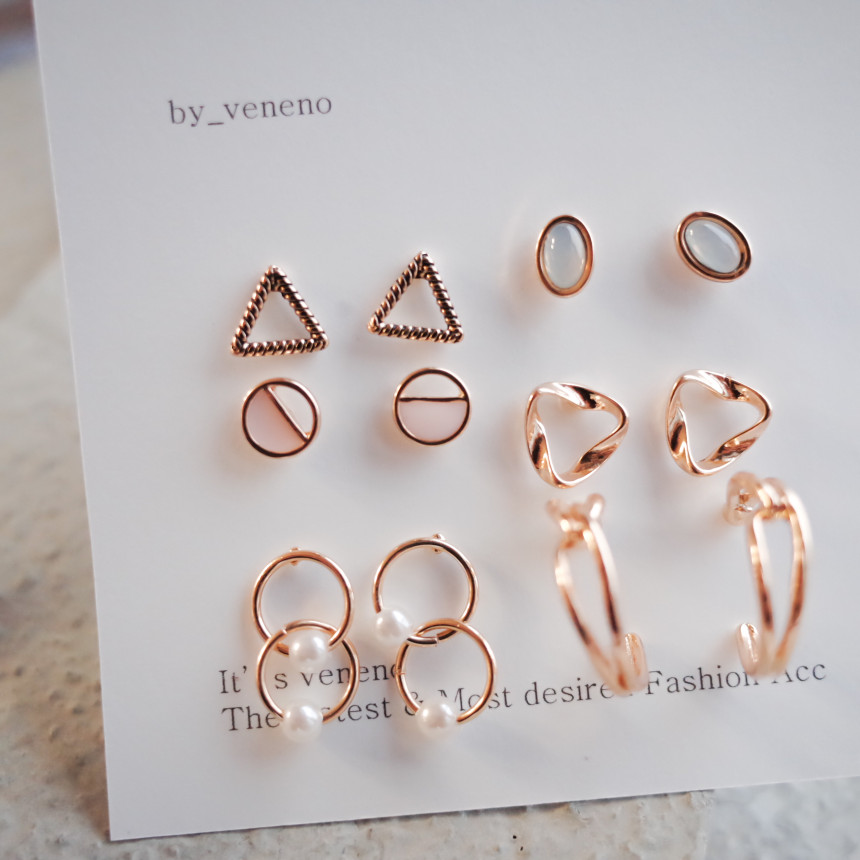 <b><p>Sandy 12SET daily earring Simple Unique St</p></b><b><p>サンディ 12SET デイリー イヤリング シンプルユニーク スタースィルク 30代の女性</p></b><br /><br /><p align='center'>