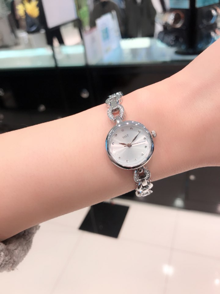 <b><p>OST Twinkle fe bracet mal watch OTW118301TSS</p></b><b><p>OST トゥインクル女性ブレスレットメタル時計 OTW118301TSS TPP</p></b><br /><br /><p align='center'>