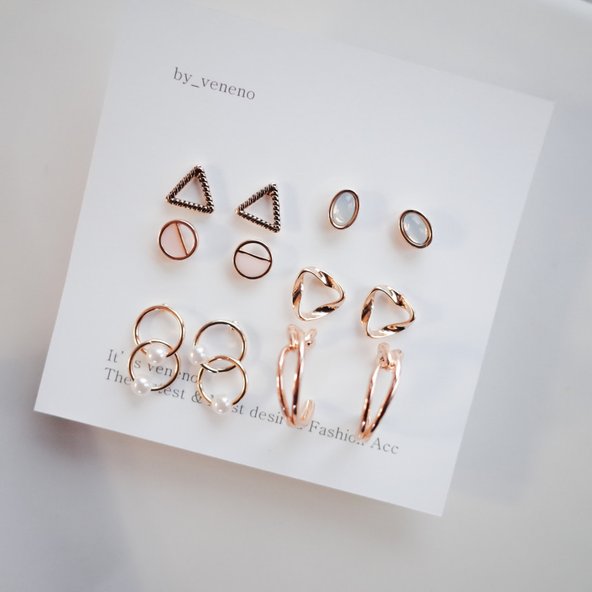 <b><p>Sandy 12SET daily earring Simple Unique St</p></b><b><p>サンディ 12SET デイリー イヤリング シンプルユニーク スタースィルク 30代の女性</p></b><br /><br /><p align='center'>