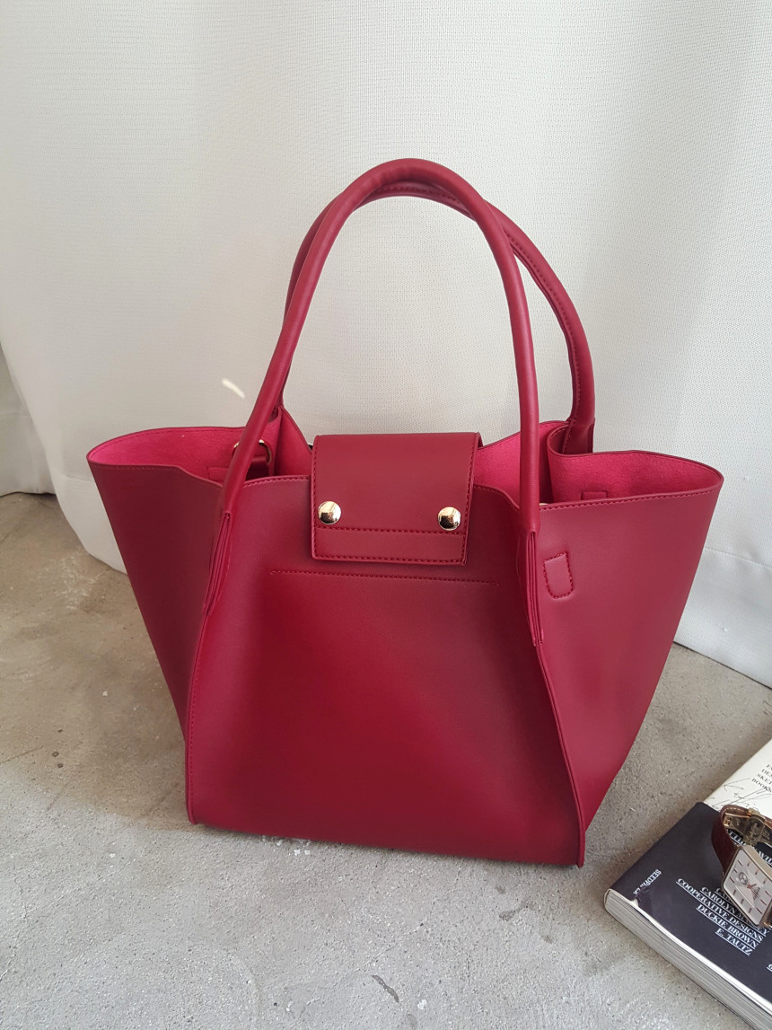 <b><p>Clooney twenties female younger Missy Lk</p></b><b><p>無排クルーニー20代の女性若いズームマミクロルックビッグバッグバケットバッグ外出ルックコーディネート</p></b><br /><br /><p align='center'>