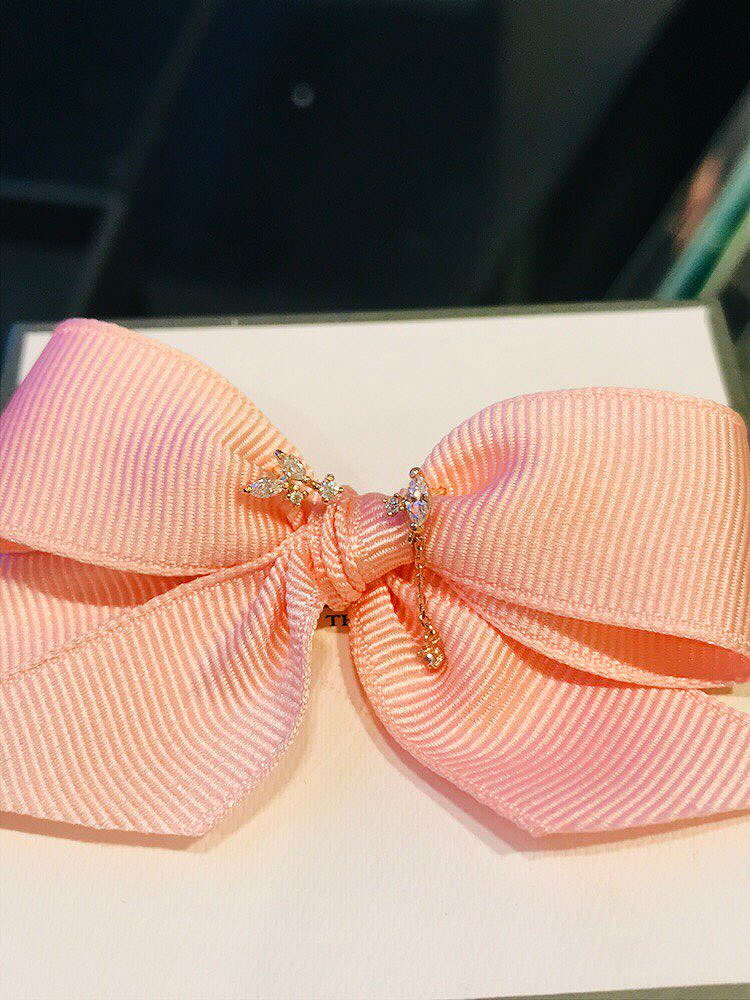 <b><p>Lloyd Unbalanced water drop 10k earring LPTH2012T</p></b><b><p>ロイド アンバランス 水滴 10k イヤリング LPTH2012T 30代の女性</p></b><br /><br /><p align='center'>