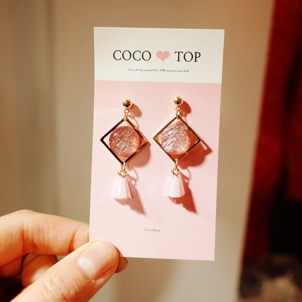 <b><p>spring radrop Flower Chala ear</p></b><b><p>春 雨滴 シルコト さらさら イヤリング</p></b><br /><br /><p align='center'>