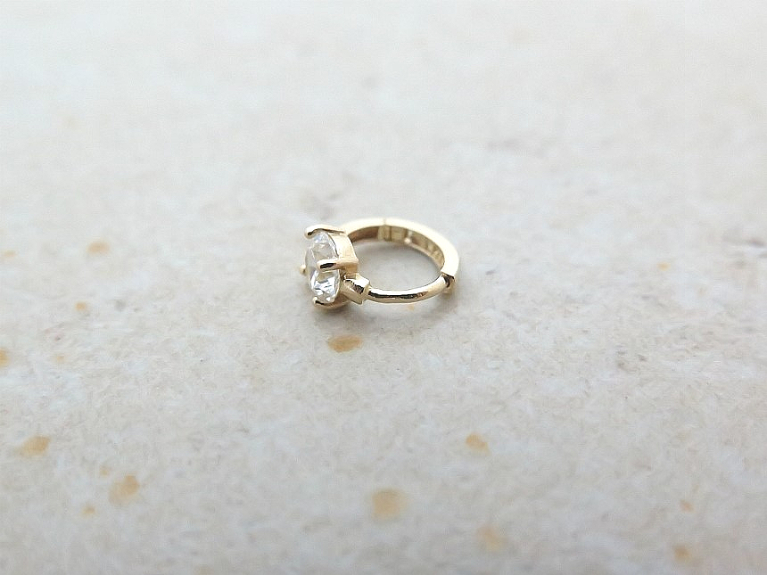 <b><p>10K 14K Cubic Ring pierc, One touch earrs</p></b><b><p>10K 14K キュービック リングピアス、 ワンタッチ 耳介</p></b><br /><br /><p align='center'>