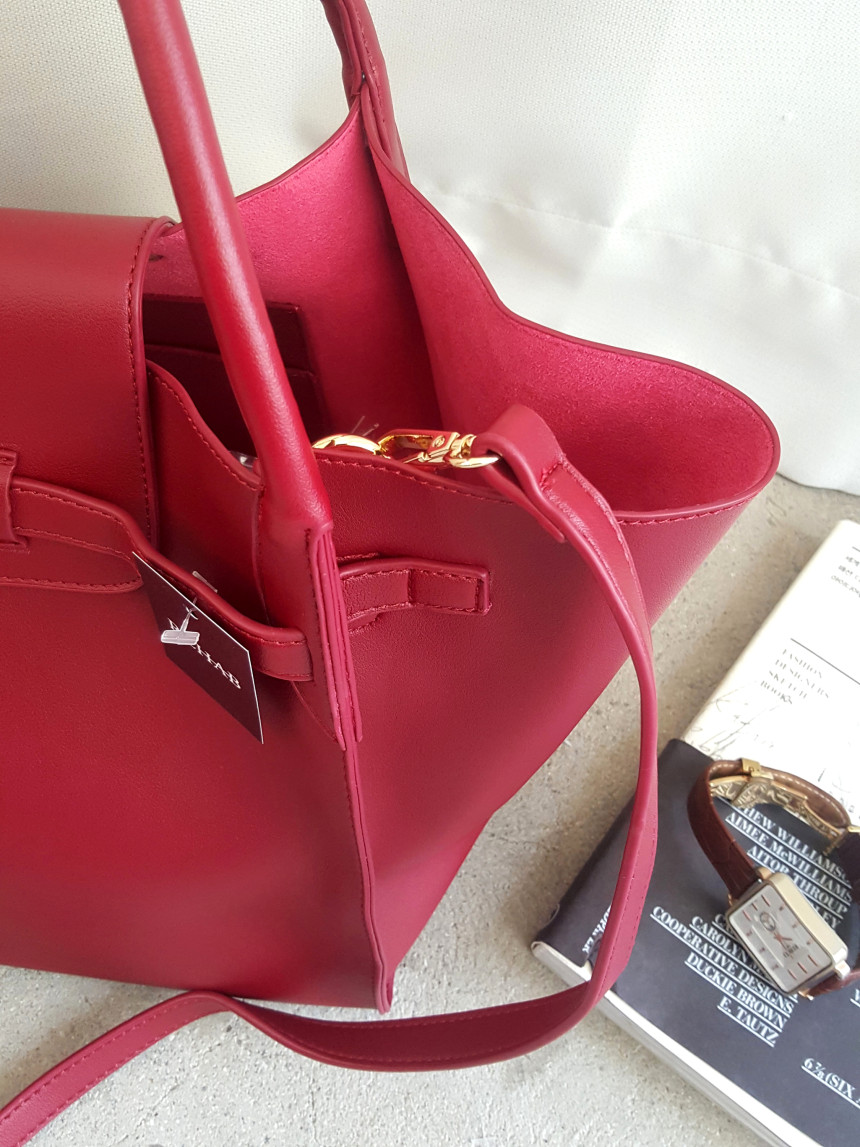 <b><p>Clooney twenties female younger Missy Lk</p></b><b><p>無排クルーニー20代の女性若いズームマミクロルックビッグバッグバケットバッグ外出ルックコーディネート</p></b><br /><br /><p align='center'>